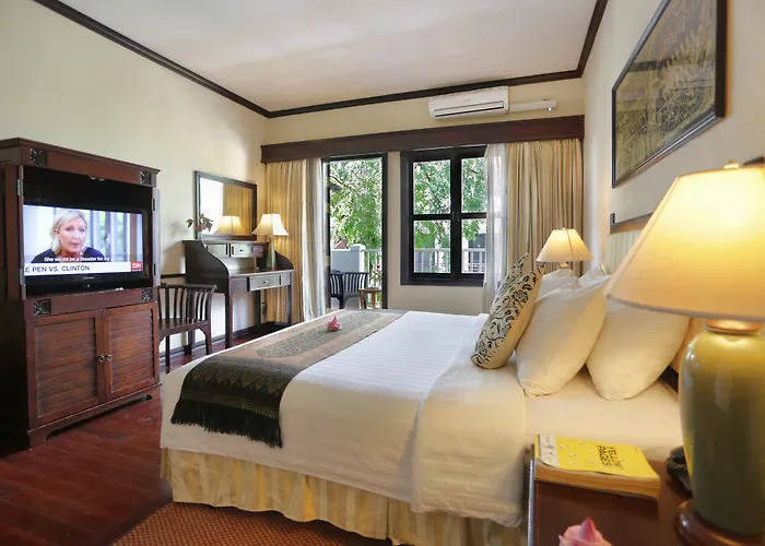 Grand Sunset Angkor 4*